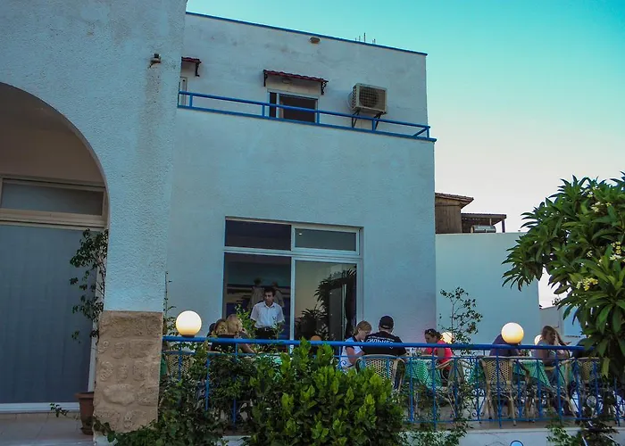 Otel Summer Breeze Gennadi