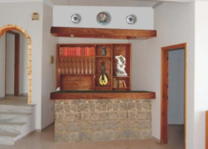 Summer Breeze Hotell